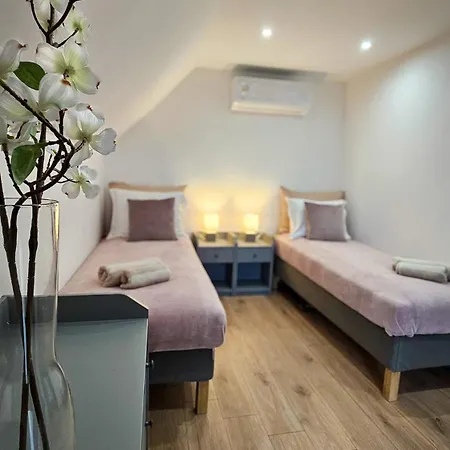 Kenesea Semesterbostad *